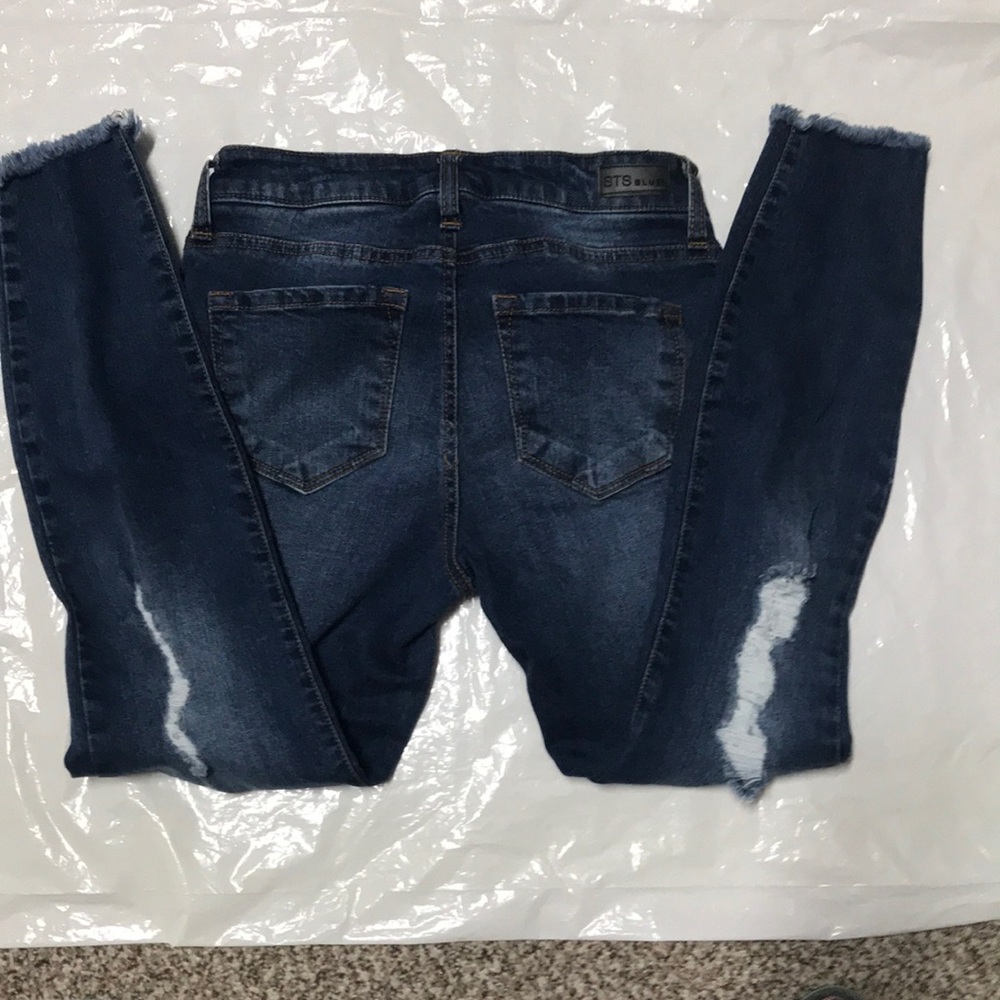 Women’s STS Blue distressed denim cropped jeans